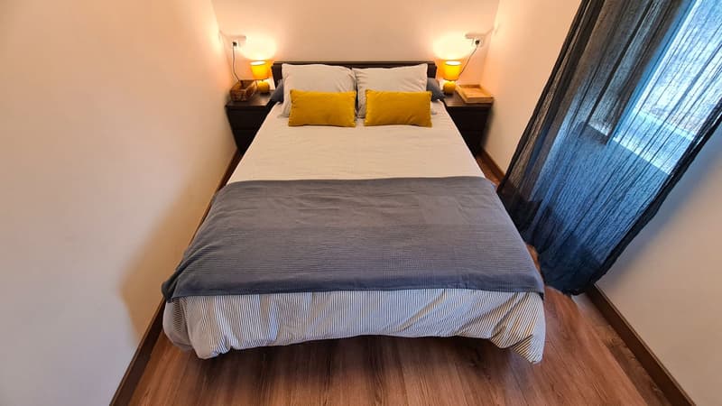 Cama del segundo dormitorio de la casa rural
